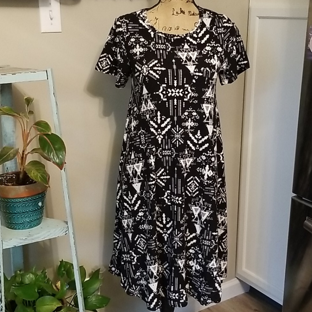 Legging material LuLaRoe Carly (Carly dresses 2 for $25 or 3 for $30)